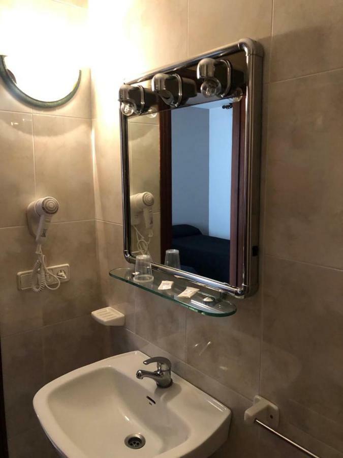 Hotel Lago Vilanova de Arousa Zewnętrze zdjęcie
